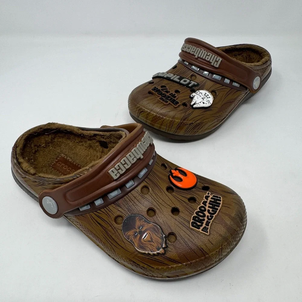 Crocs Star Wars Chewbacca Classic Lined Clog Chewy Brown Kids Size J 1
